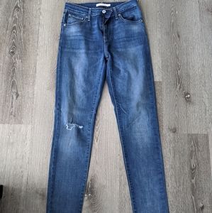 Levi jeans
